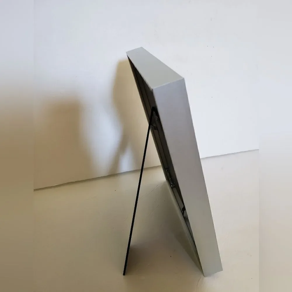 Double Metal Frame